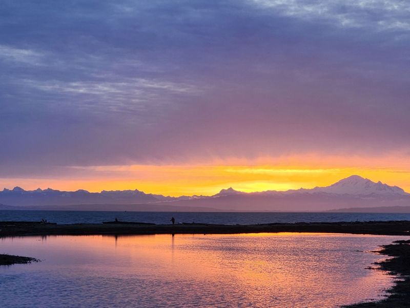 Jerri-lin Verhulst - Sunrise at Boundary Bay Dyke (ADULT).jpg